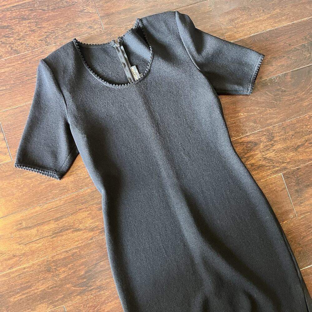 St John Basics Black Dress scalloped edge Short Sleeves Sz 4 Caviar/Santana Knit